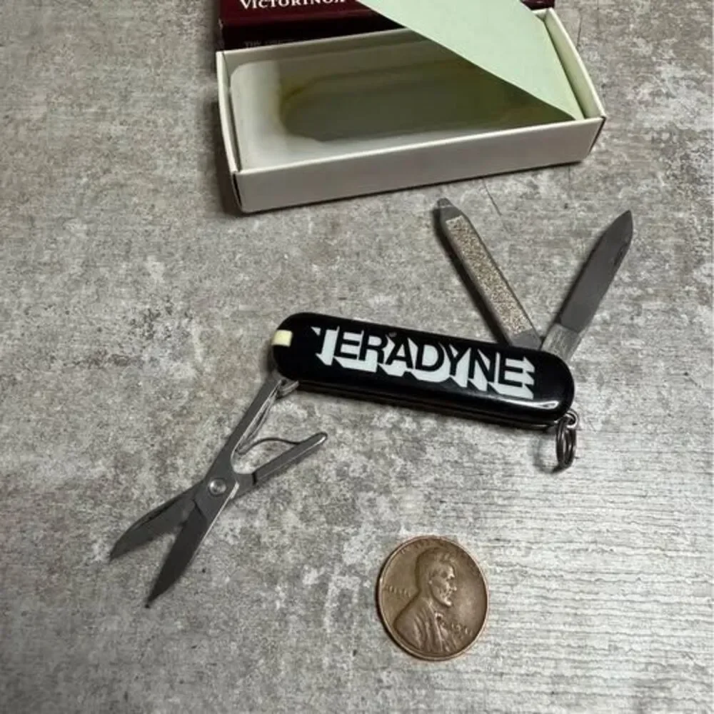 Vintage Victorinox Classic SD Swiss Army Knife